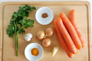 Обед для стройной фигуры: морковный суп-пюре Летний низкокалорийный морковный суп пюре